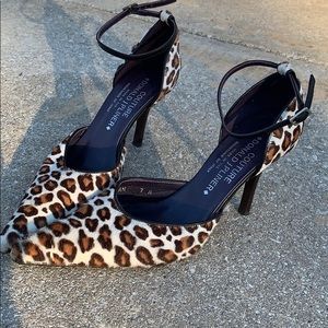 Donald Pliner leopard heels ....size 7